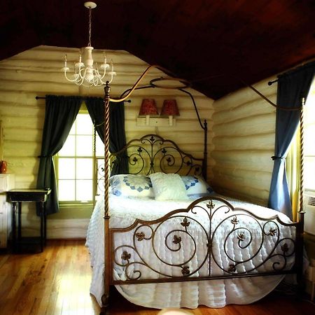 The Pines Cottages Woodfin Esterno foto