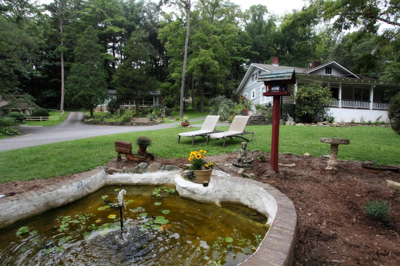 The Pines Cottages Woodfin Esterno foto