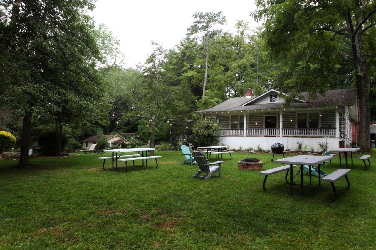 The Pines Cottages Woodfin Esterno foto