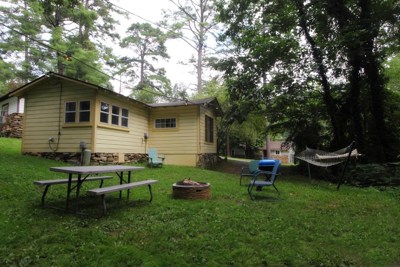 The Pines Cottages Woodfin Esterno foto