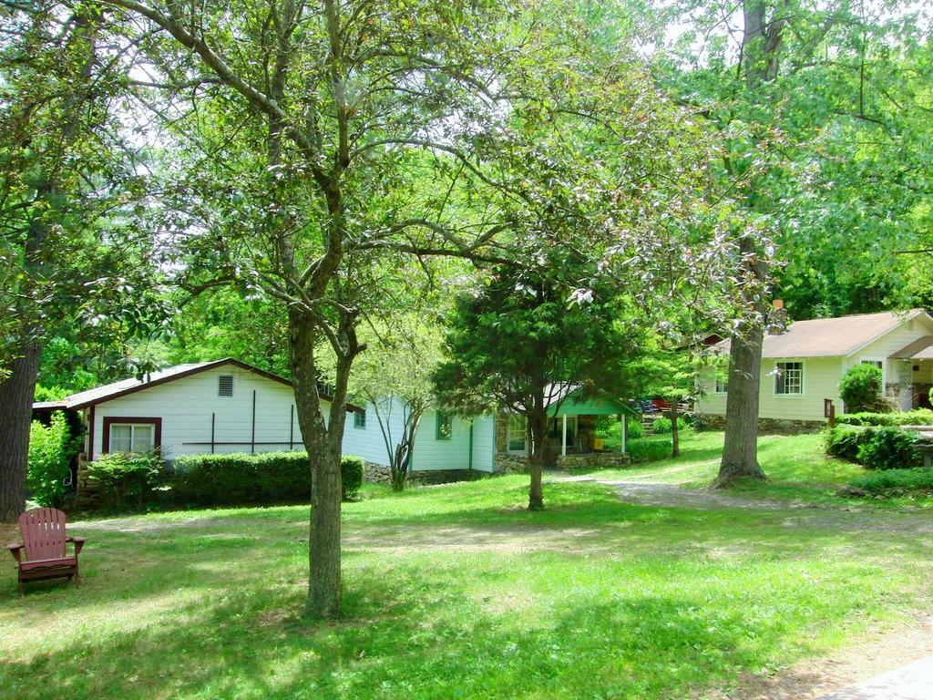 The Pines Cottages Woodfin Esterno foto