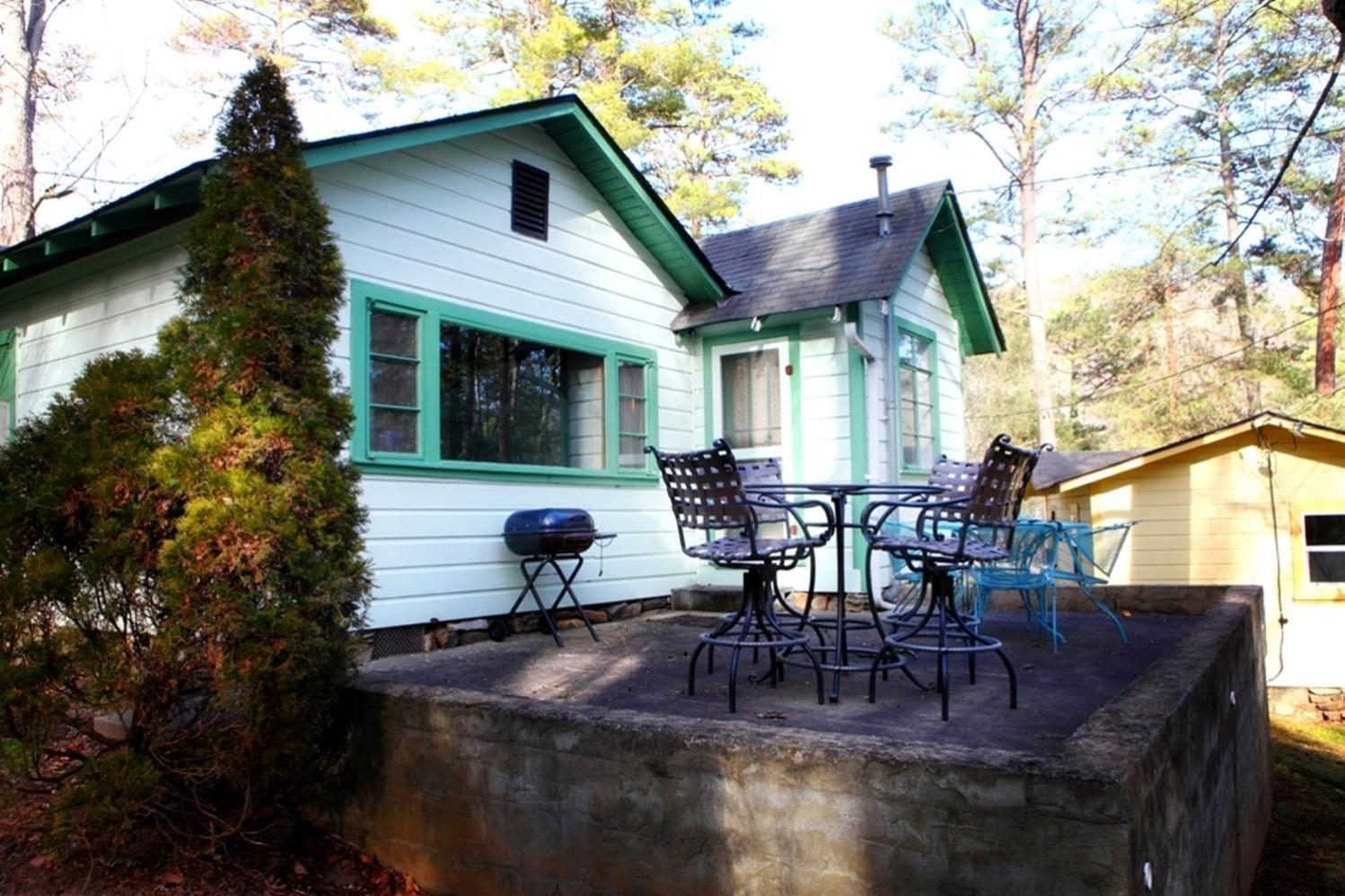 The Pines Cottages Woodfin Esterno foto