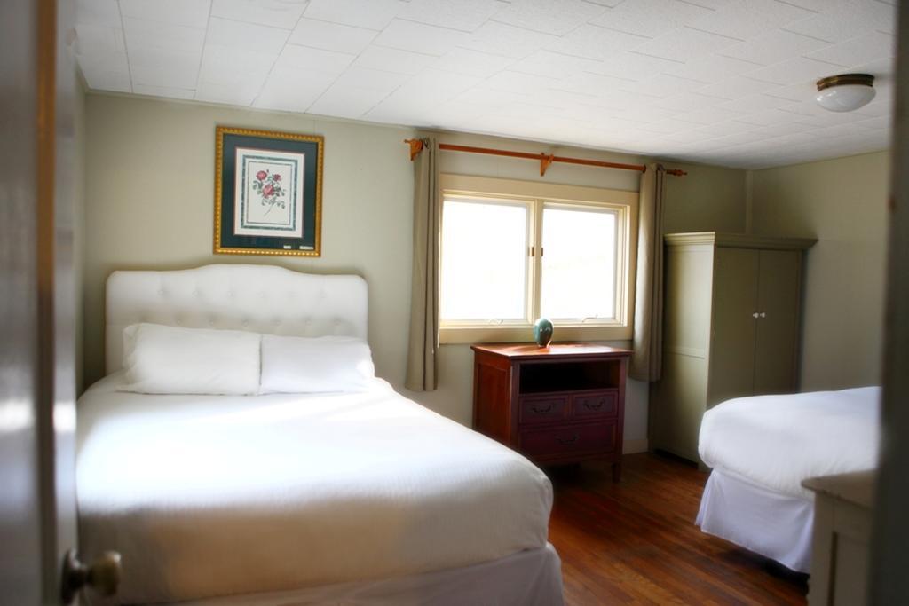 The Pines Cottages Woodfin Esterno foto