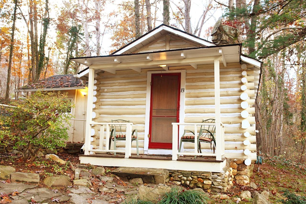 The Pines Cottages Woodfin Esterno foto